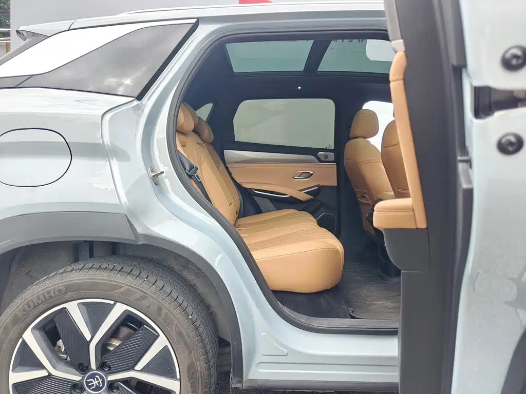 BYD L DM-i — миниатюра 9