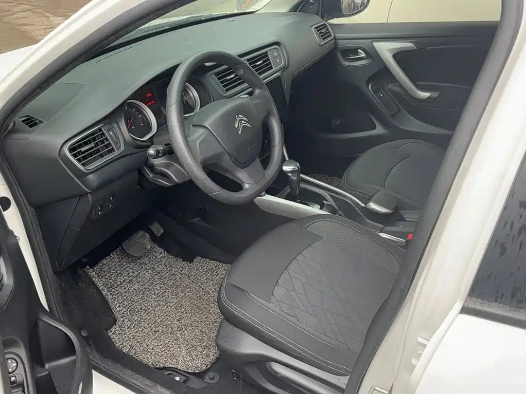 Citroen C3-XR — миниатюра 12