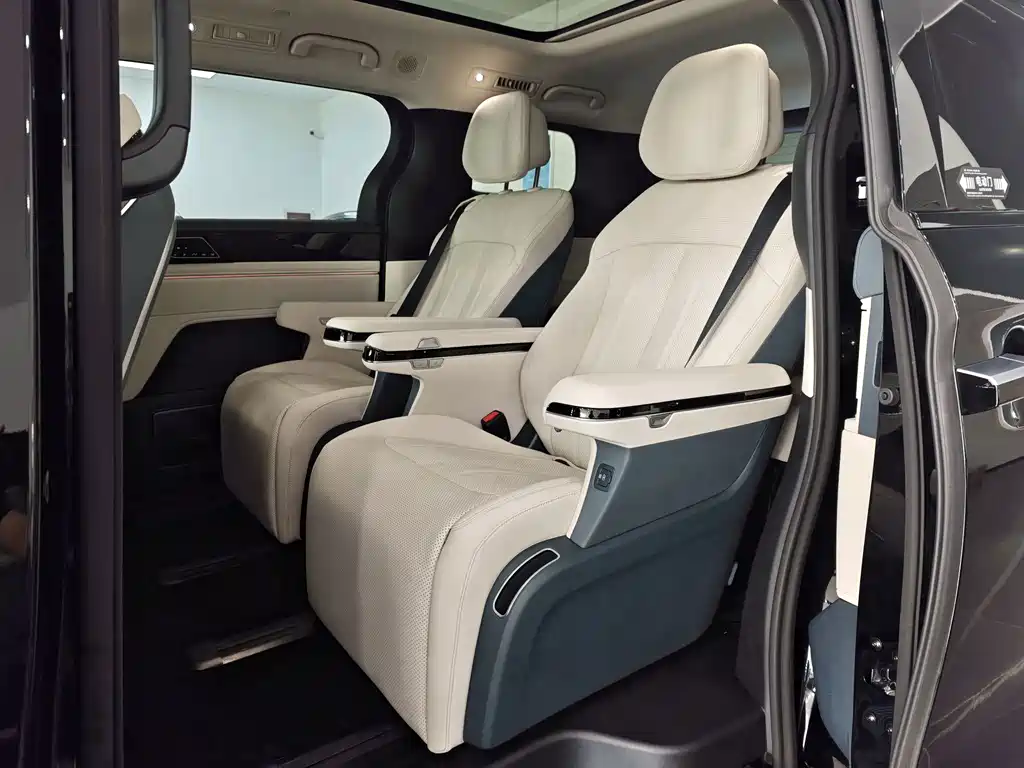 BYD Xia — миниатюра 7