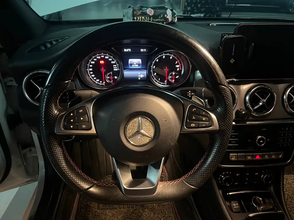 Mercedes-Benz CLA (Import) — миниатюра 7