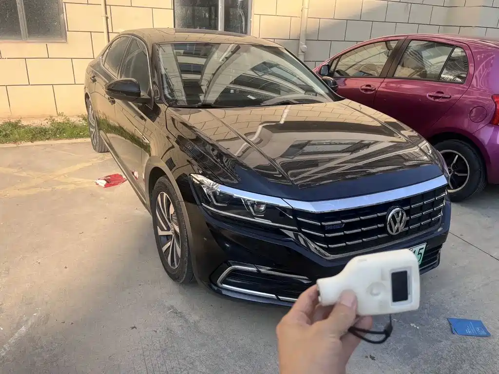 Volkswagen Passat PHEV — миниатюра 3