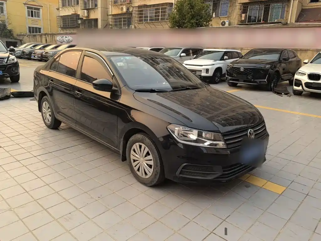 Volkswagen Santana — миниатюра 4