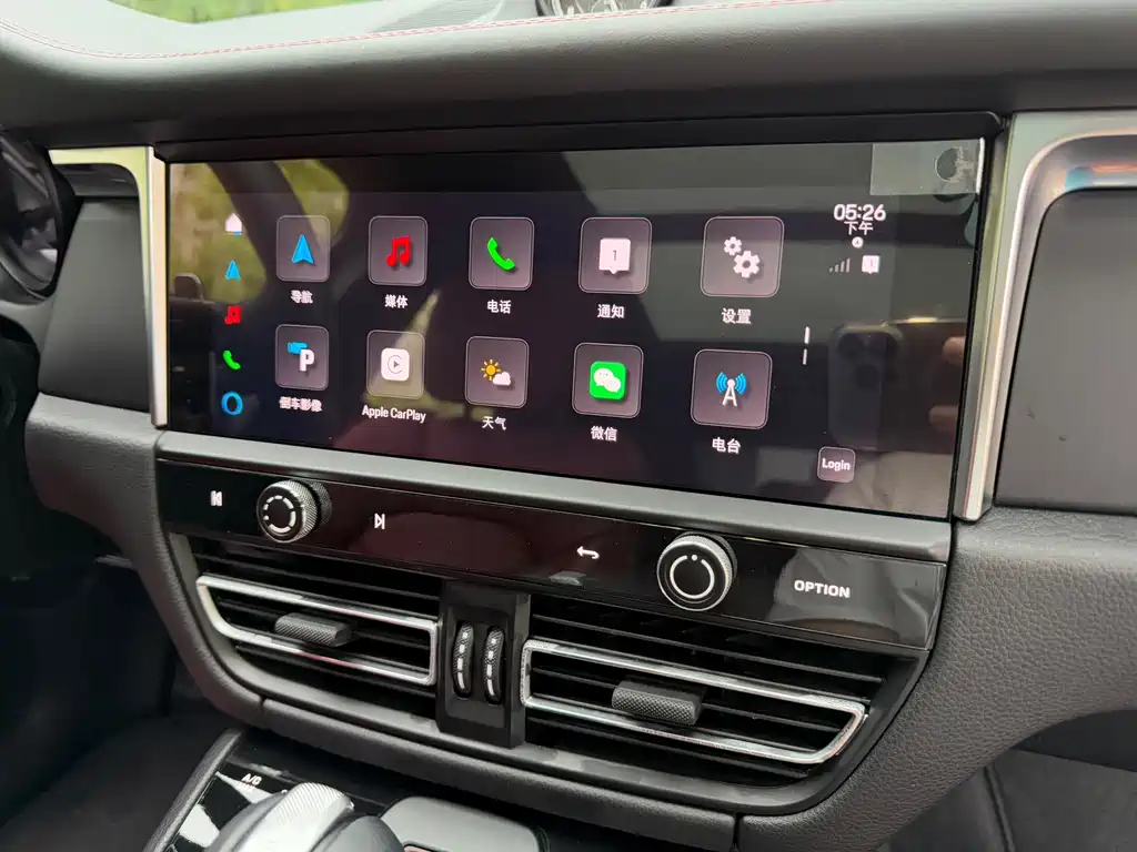 Porsche Macan — миниатюра 16