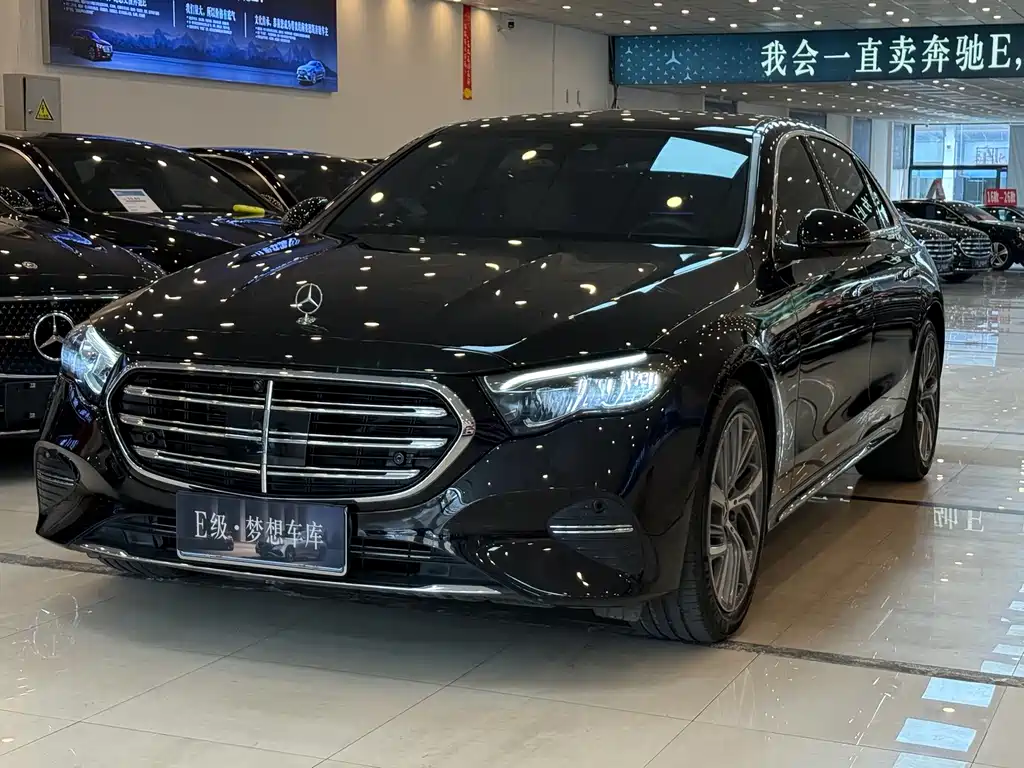 Mercedes-Benz E-Class — миниатюра 3