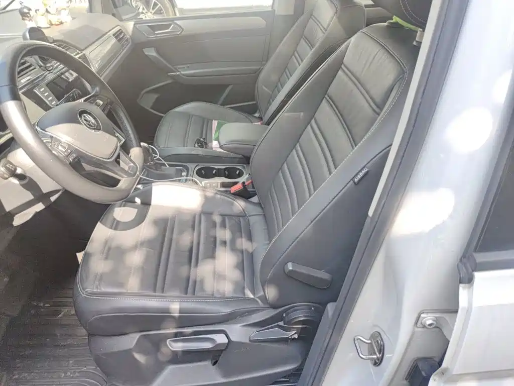 Volkswagen Touran — миниатюра 16