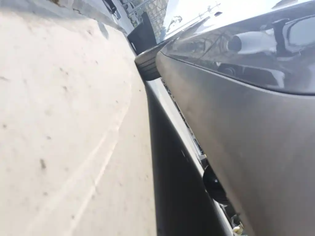 Tesla Model Y — миниатюра 22