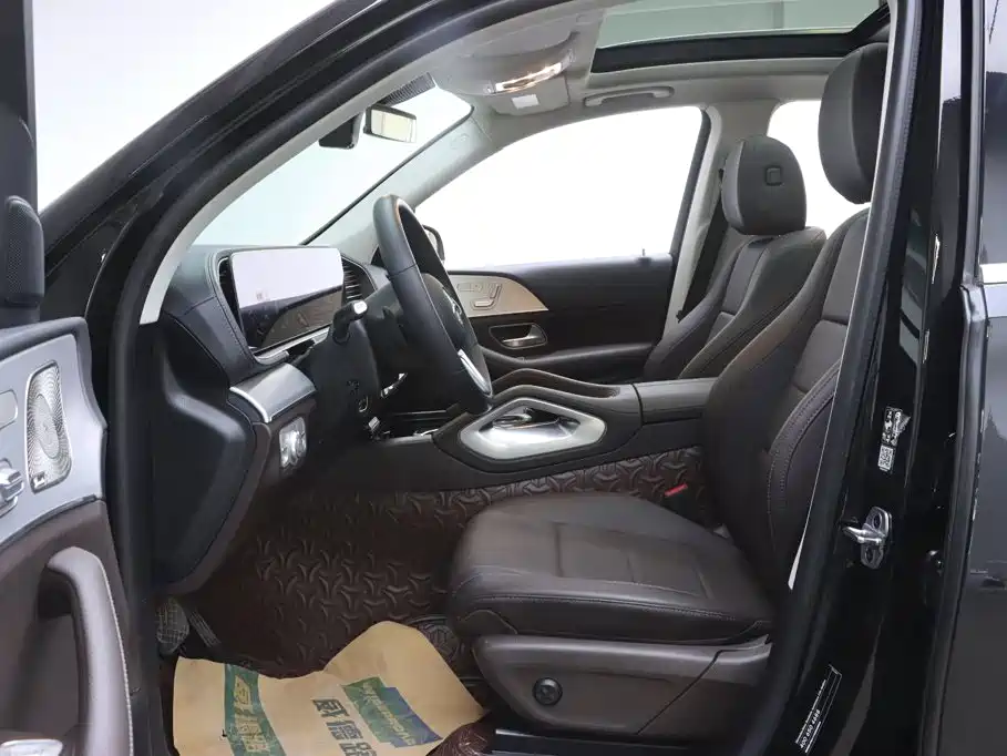 Mercedes-Benz GLE (Import) — миниатюра 14