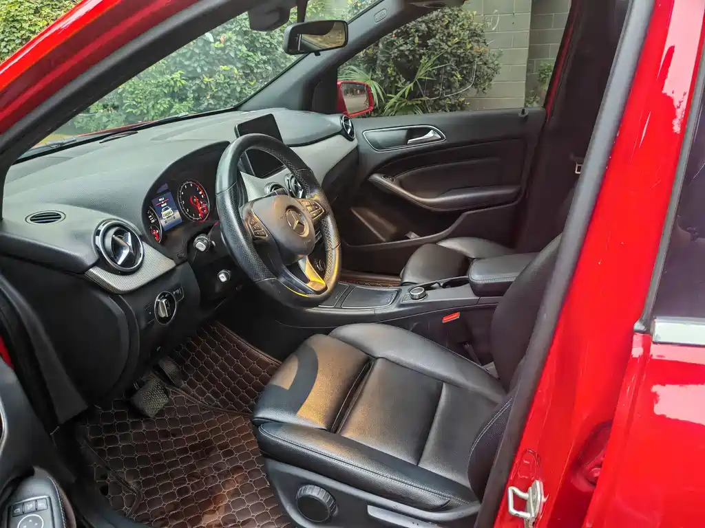 Mercedes-Benz B-Class — миниатюра 9