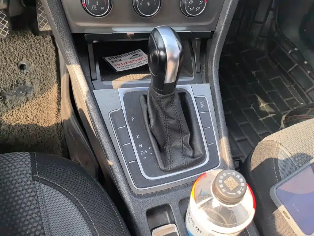 Volkswagen Golf — миниатюра 10