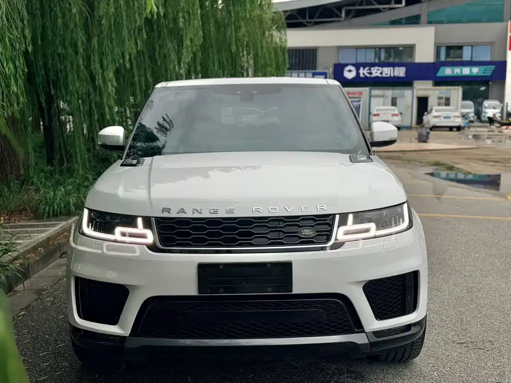 Land Rover Sport PHEV — миниатюра 2