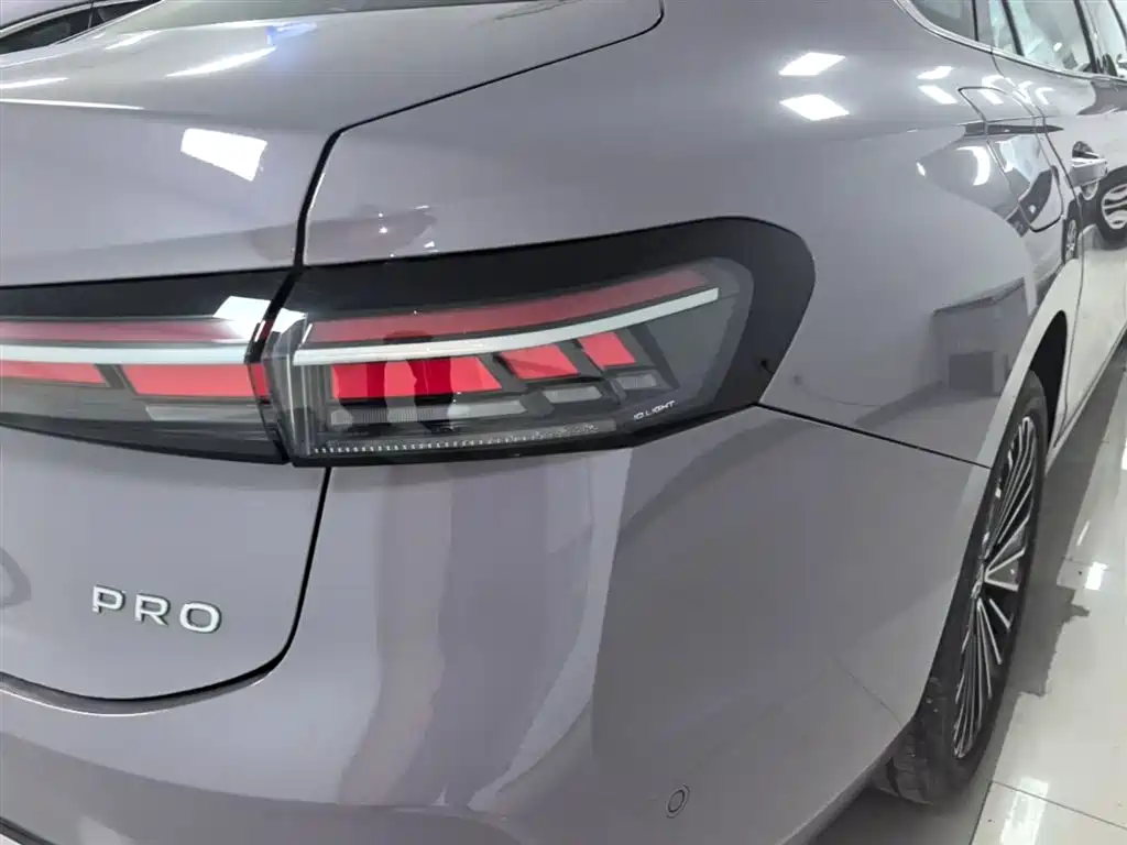Volkswagen Passat 2025 Pro 380TSI