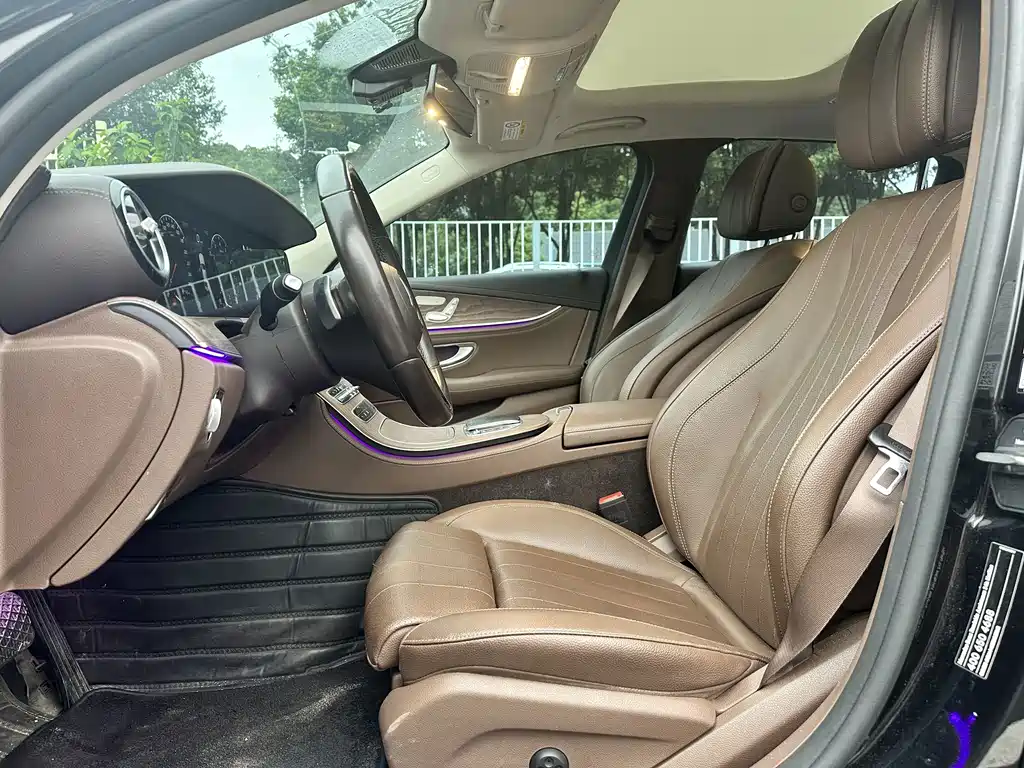 Mercedes-Benz E-Class — миниатюра 6