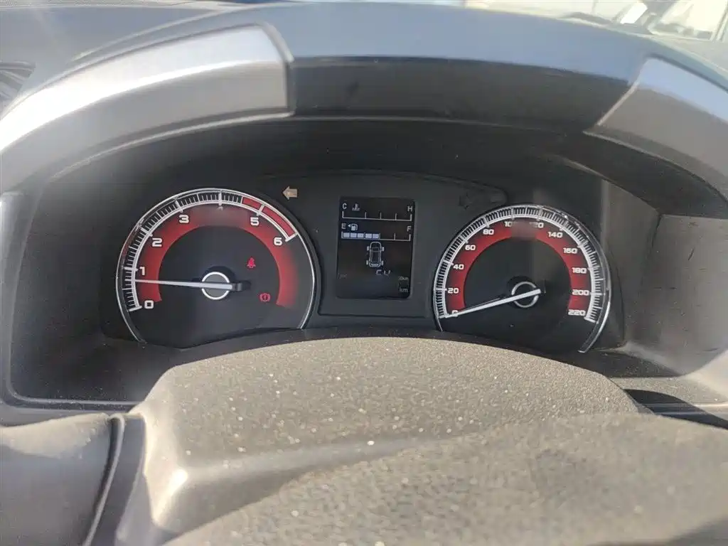 Isuzu Lingtuo — миниатюра 4
