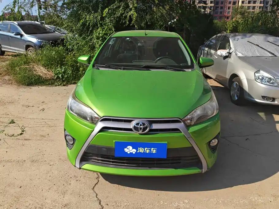Toyota Yaris L — миниатюра 2