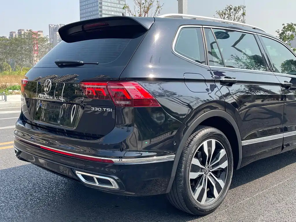 Volkswagen Tiguan L L 2022 330TSI AT R-Line