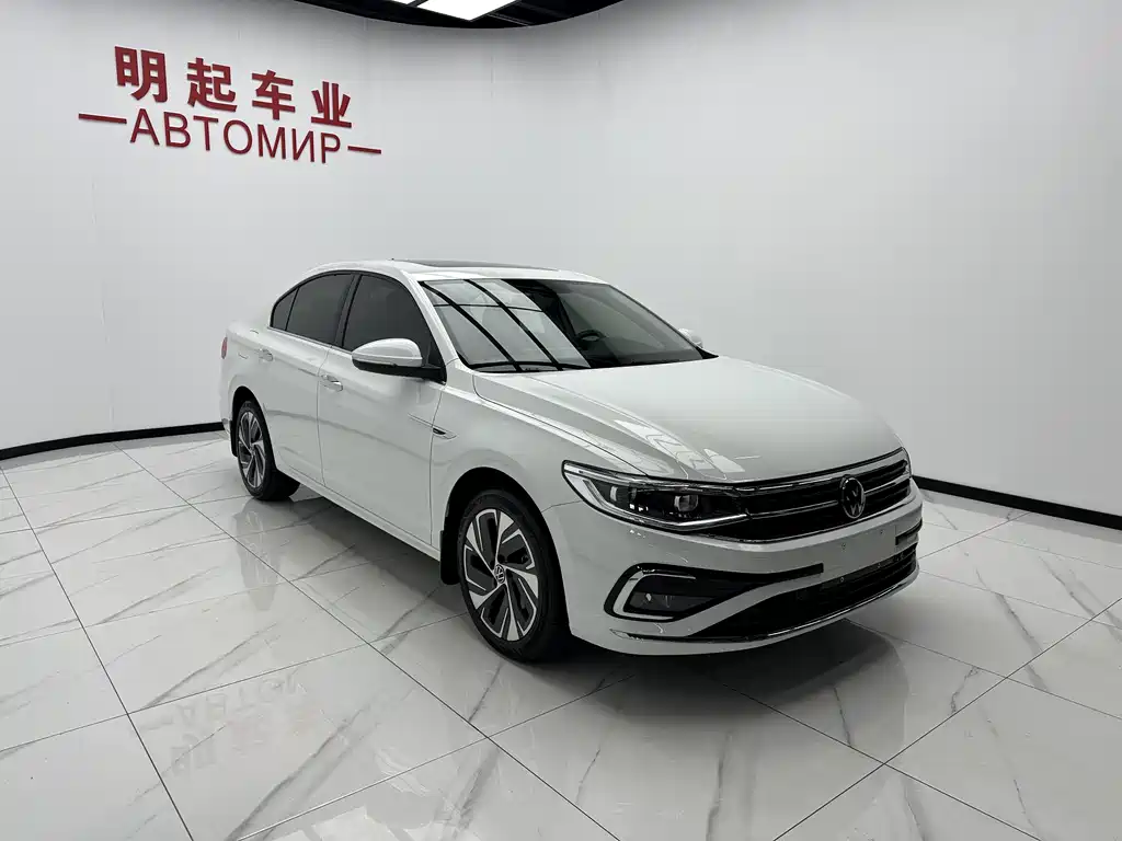 Volkswagen Bora 2023 280TSI DSG