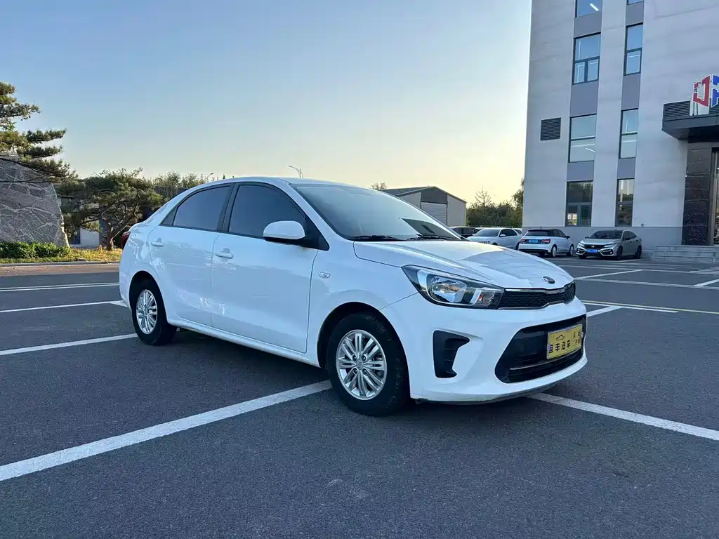 Kia Huanchi — миниатюра 3