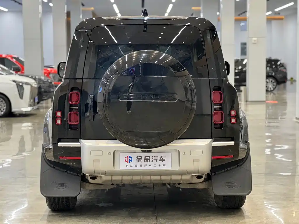 Land Rover Defender — миниатюра 5