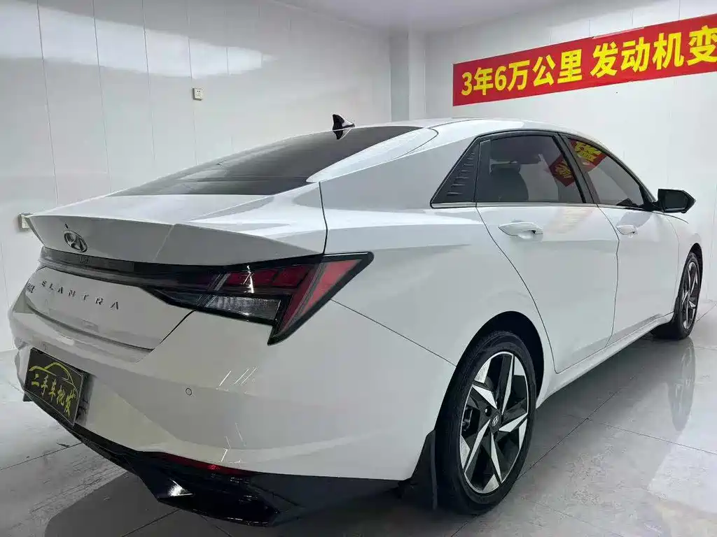 Hyundai Elantra — миниатюра 4