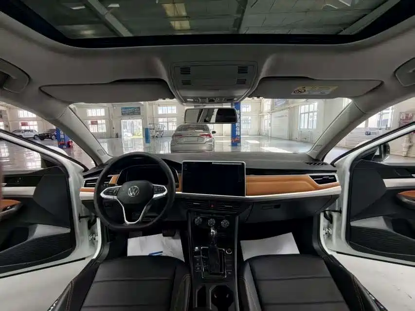 Volkswagen Bora 2023 200TSI DSG PRO