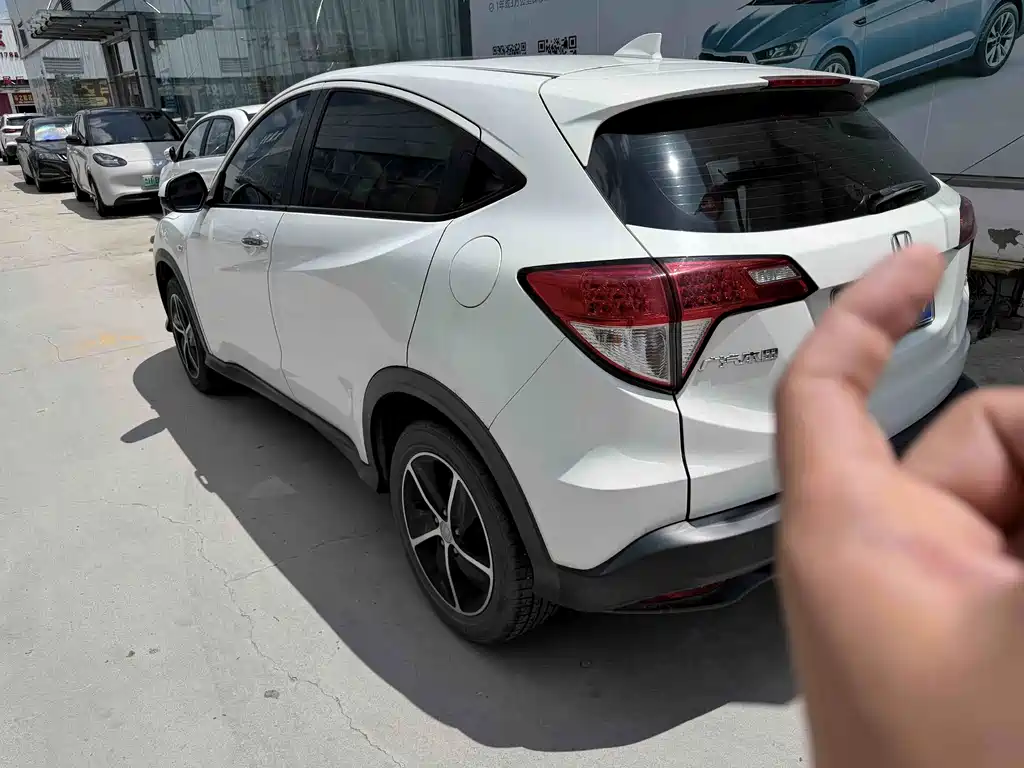Honda Vezel — миниатюра 9