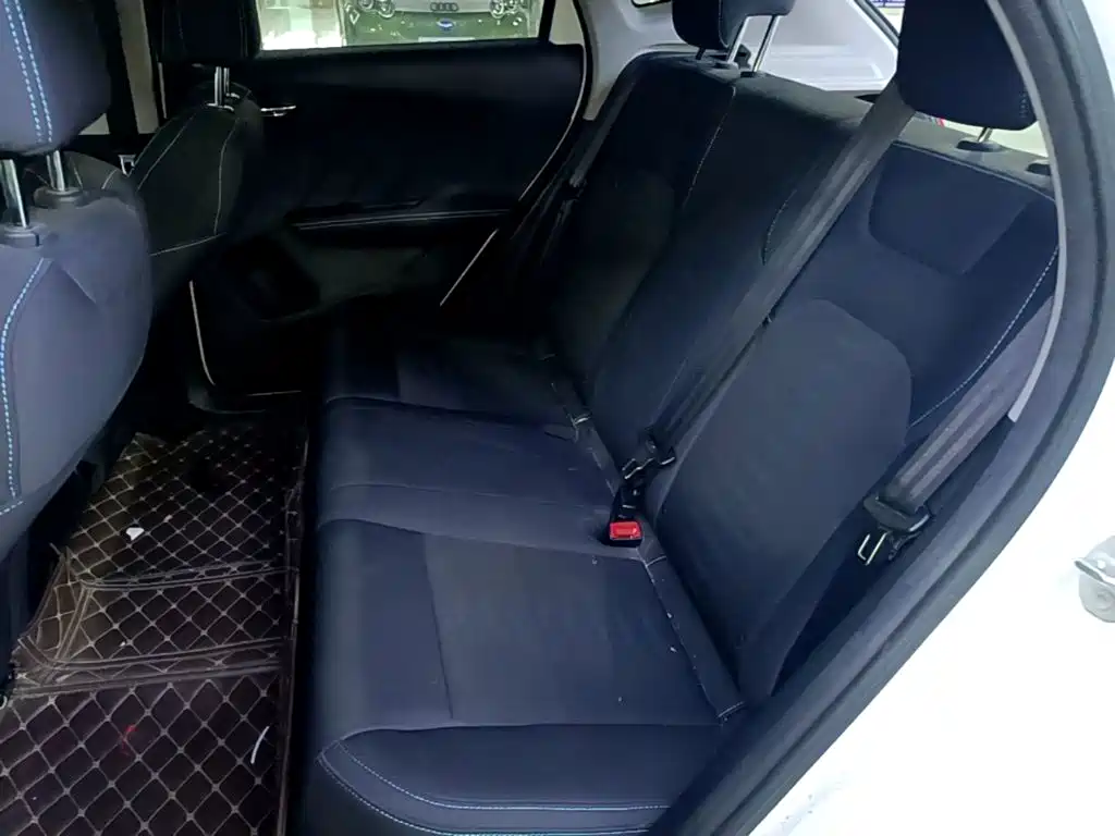 BYD e2 — миниатюра 17