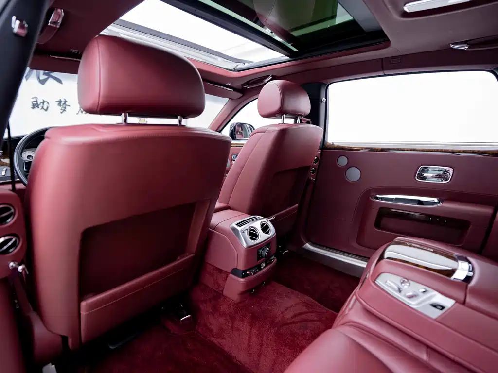 Rolls-Royce Ghost 2015 Series II Long Wheelbase