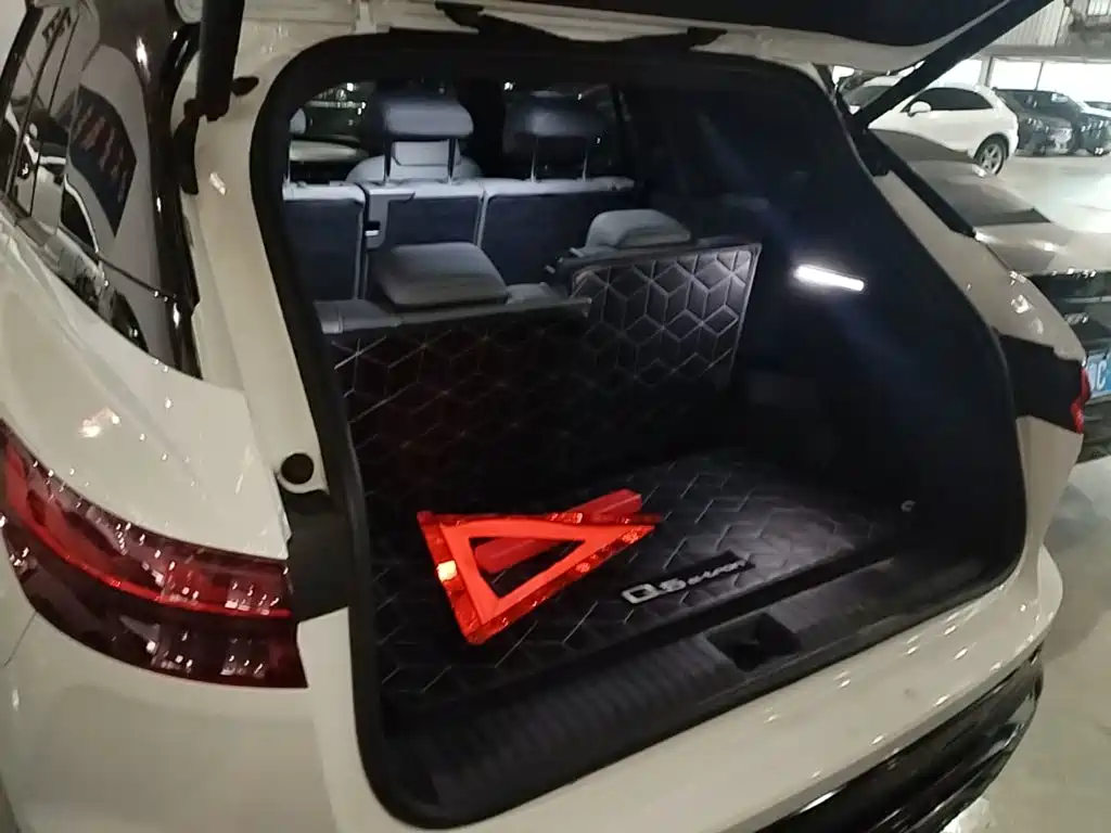 Audi Q5 e-tron — миниатюра 19