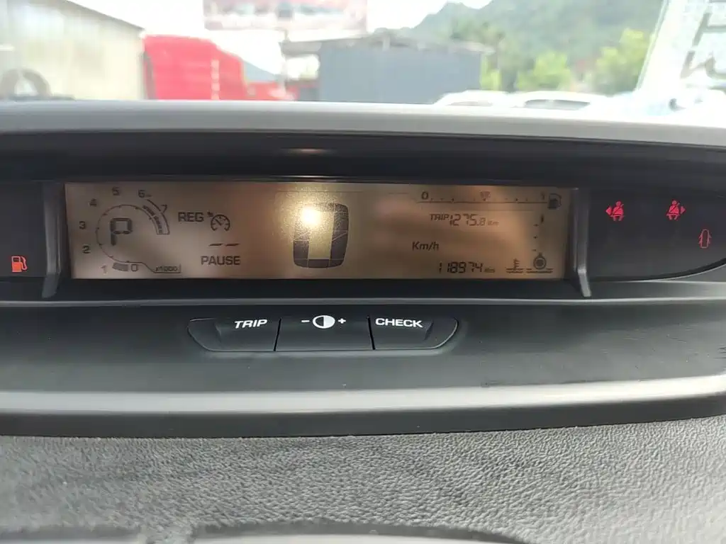 Citroen C-Quatre — миниатюра 12