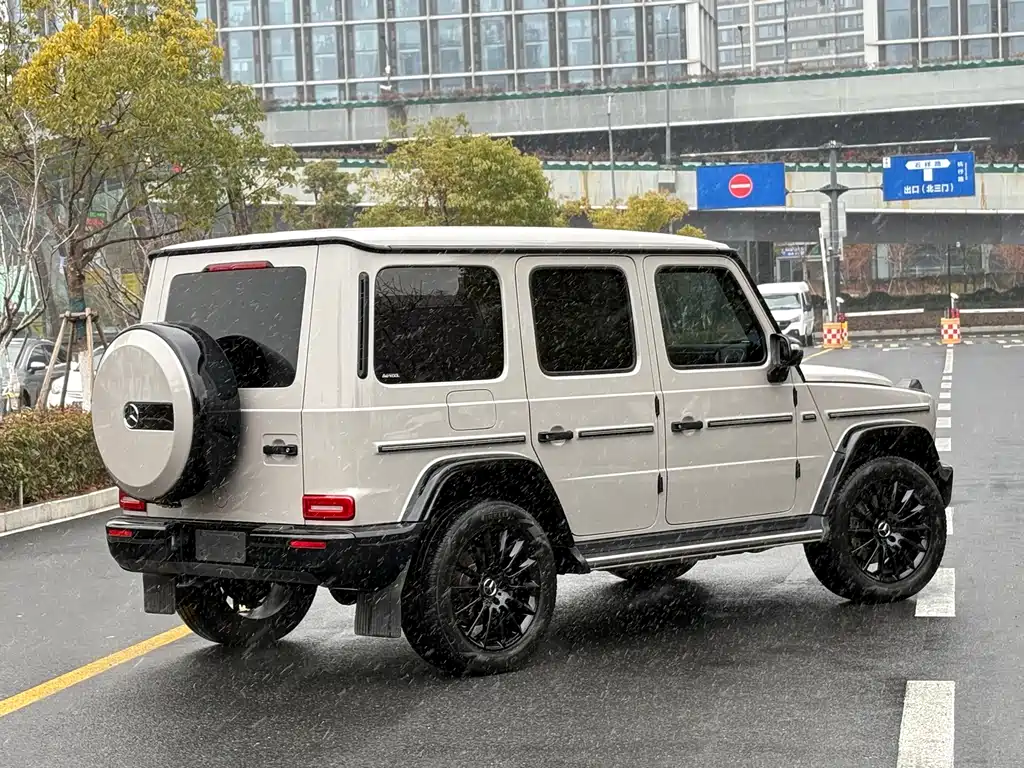 MERCEDES-BENZ G CLASS