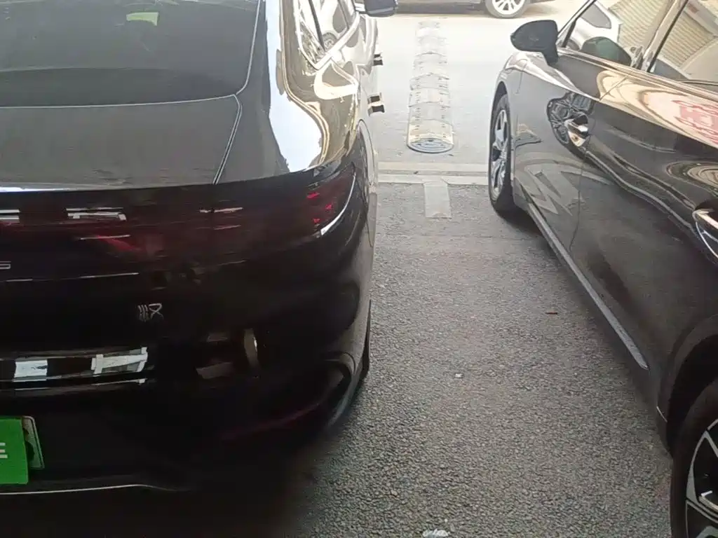 BYD Han — миниатюра 8