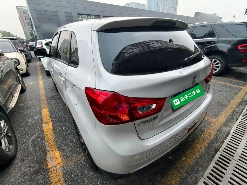 Mitsubishi ASX — миниатюра 5