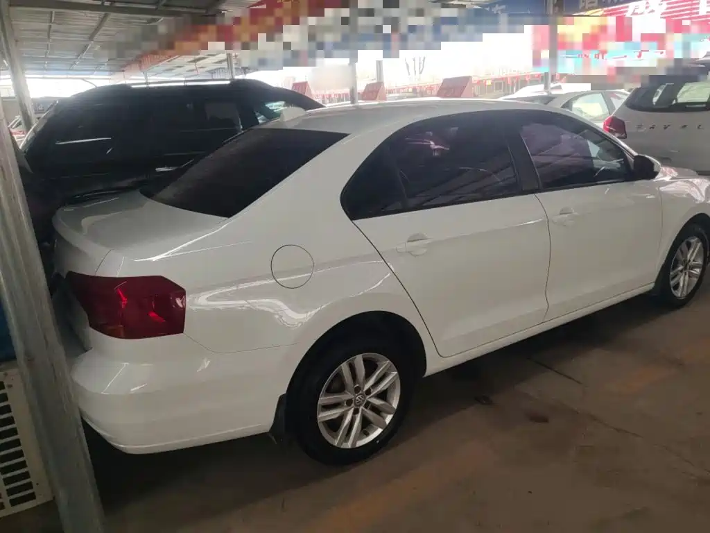 Volkswagen Jetta — миниатюра 7