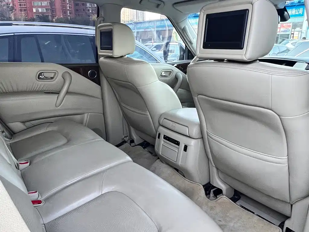 Nissan Patrol — миниатюра 11