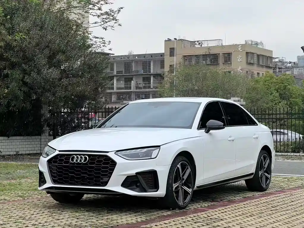 Audi A4L 2025