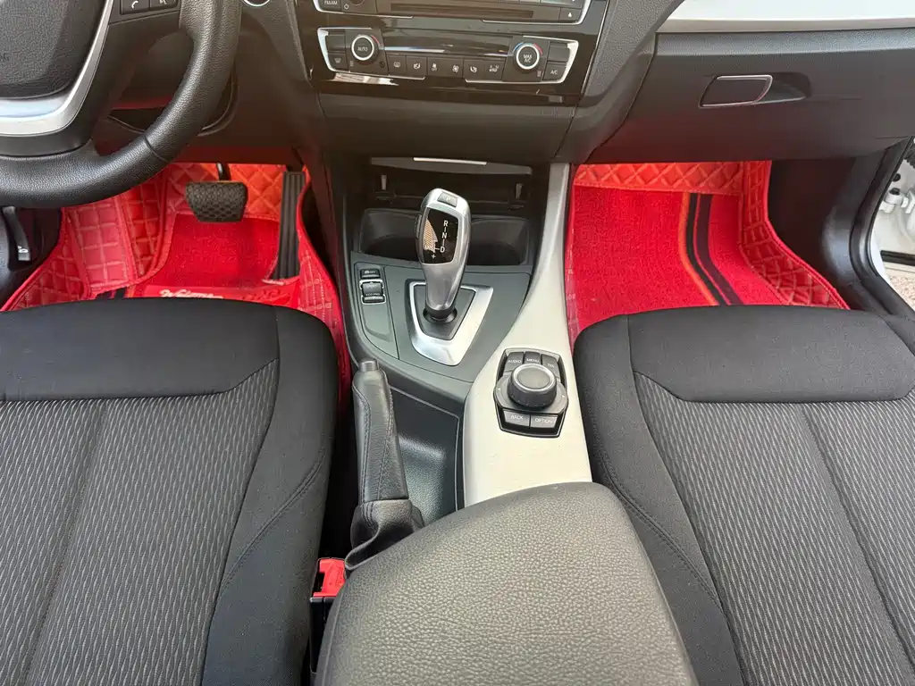 BMW 1 Series (Import) — миниатюра 12