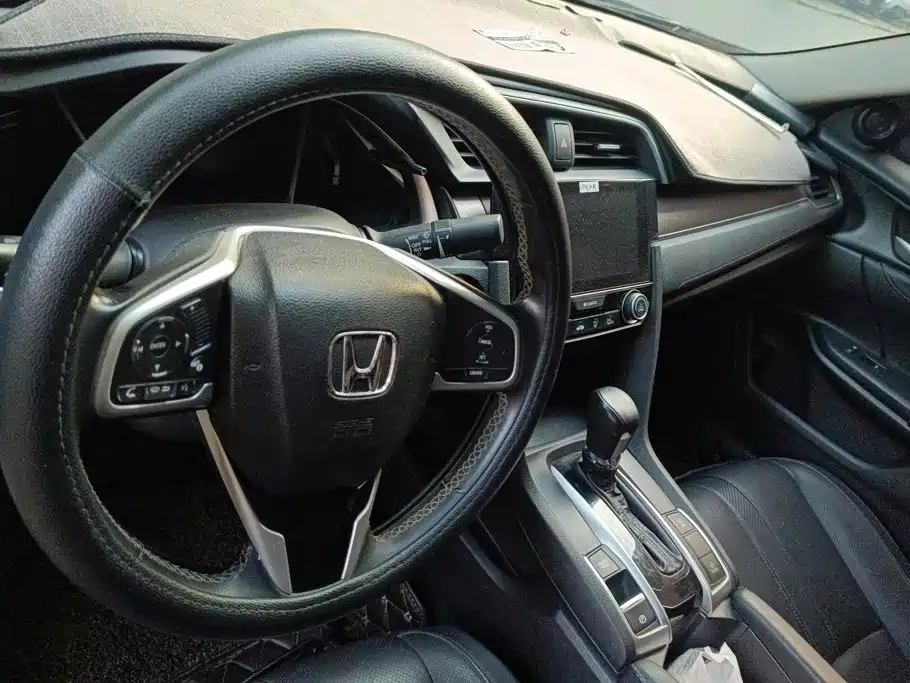 Honda Civic — миниатюра 12