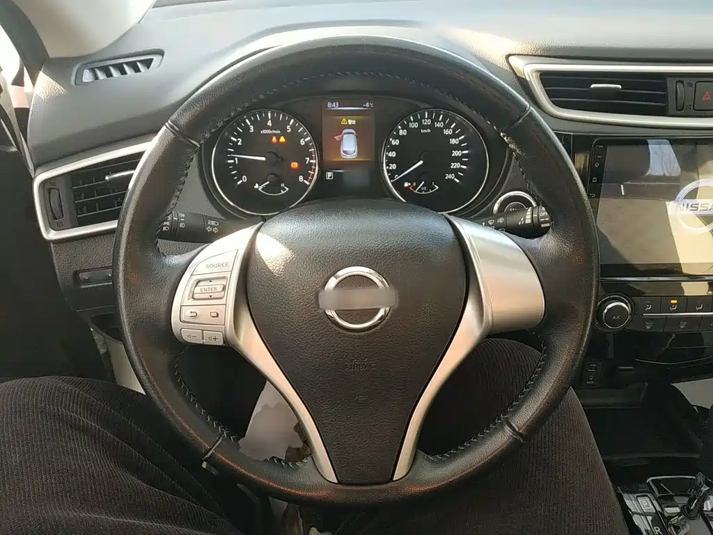 Nissan Qashqai — миниатюра 11