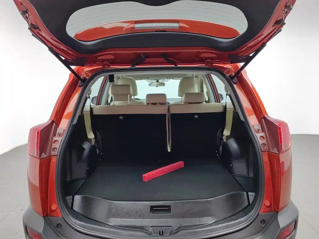 Toyota RAV4 — миниатюра 16