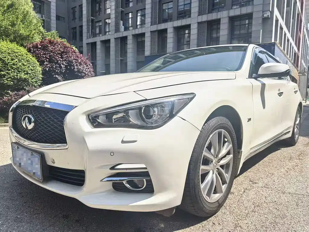 Infiniti Q50L 2016