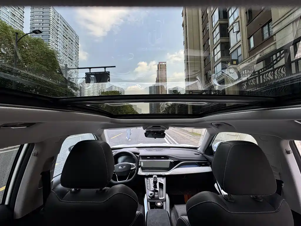 Geely Boyue — миниатюра 10