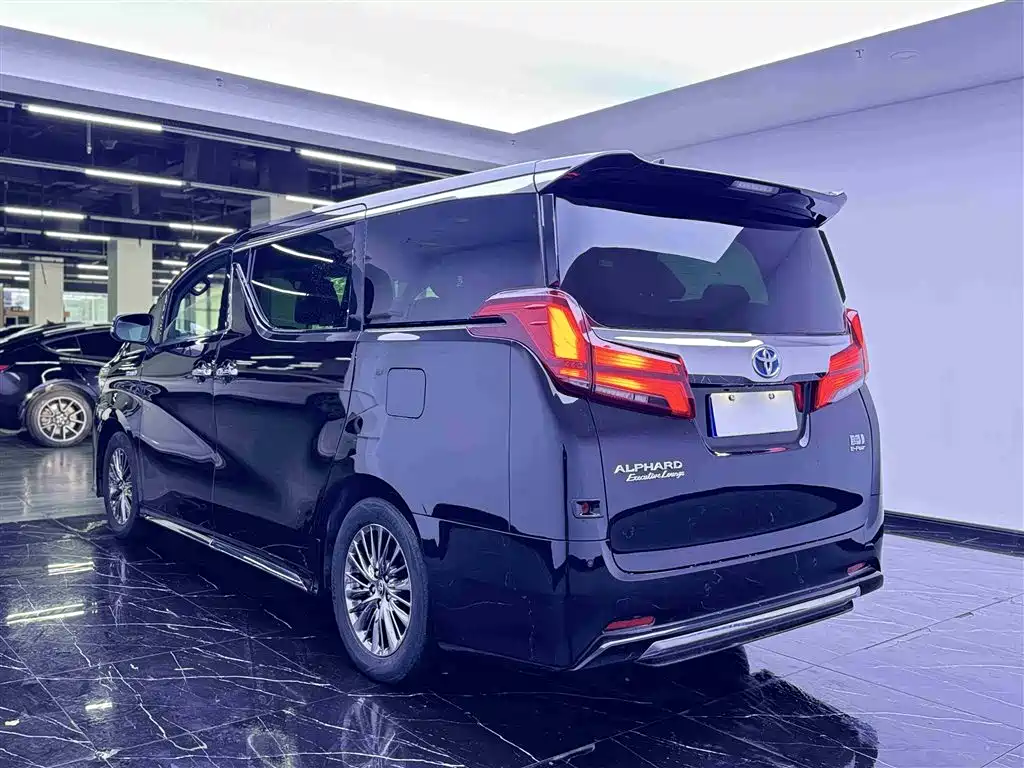 Toyota Alphard — фотографии объявления, Фото 21
