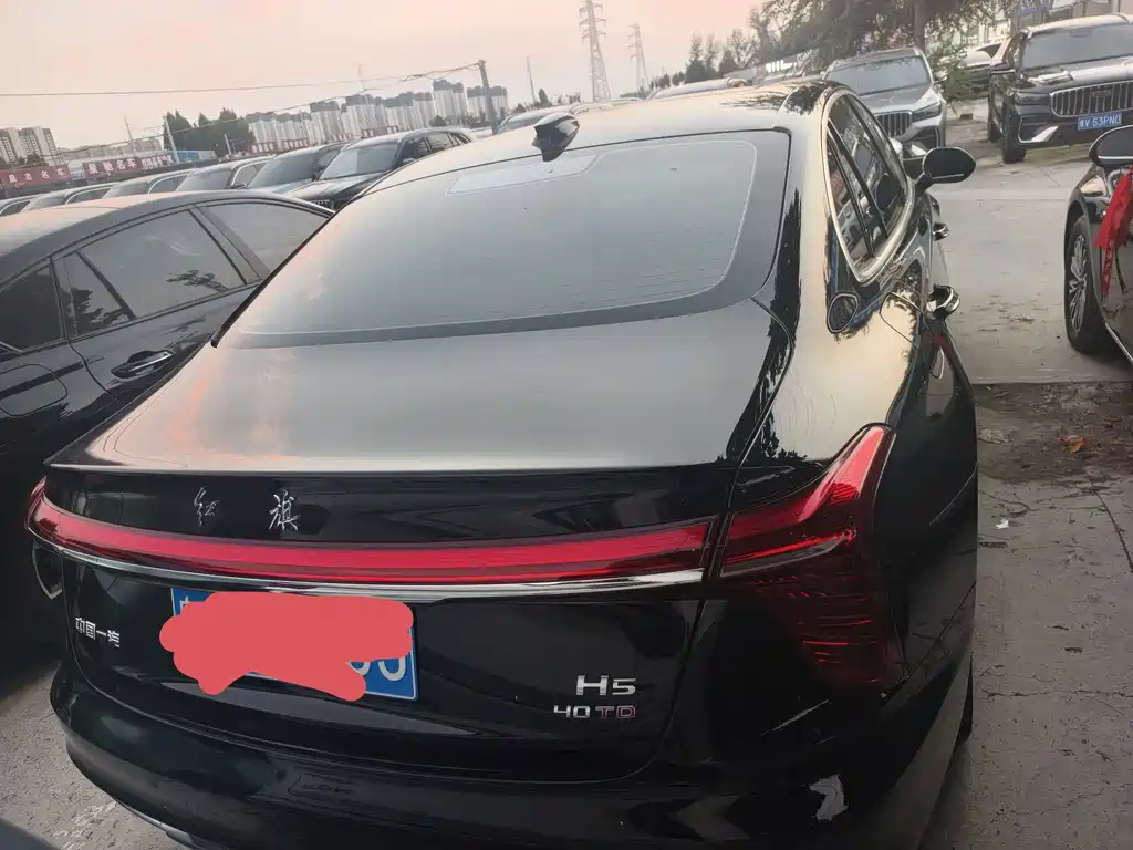 Hongqi Hongqi H5 — миниатюра 9