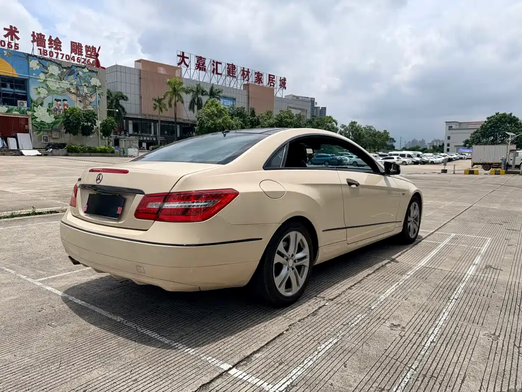 Mercedes-Benz E-Class (Import) — миниатюра 13