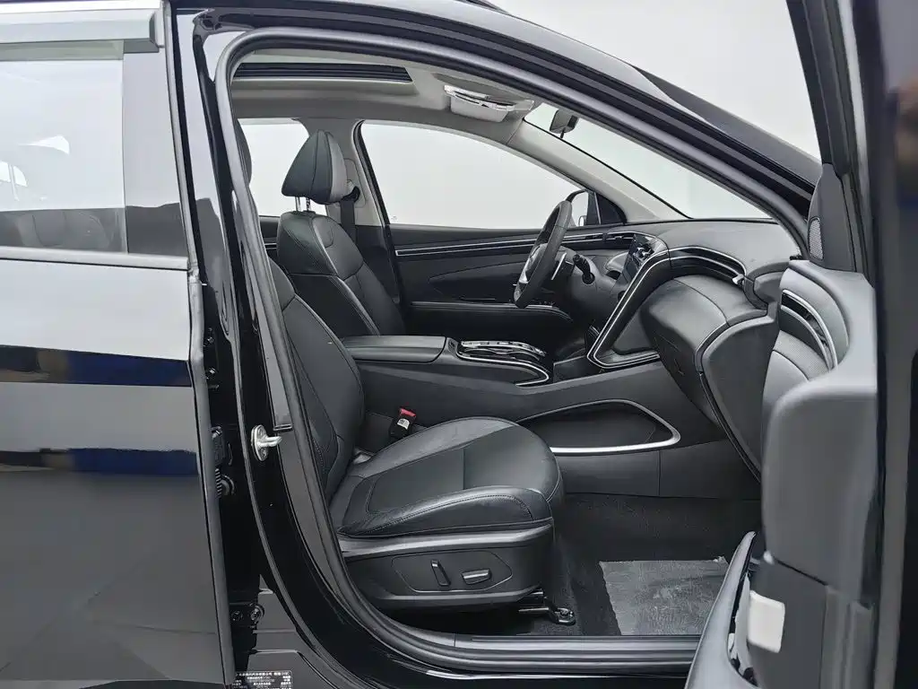 Hyundai Tucson — миниатюра 23