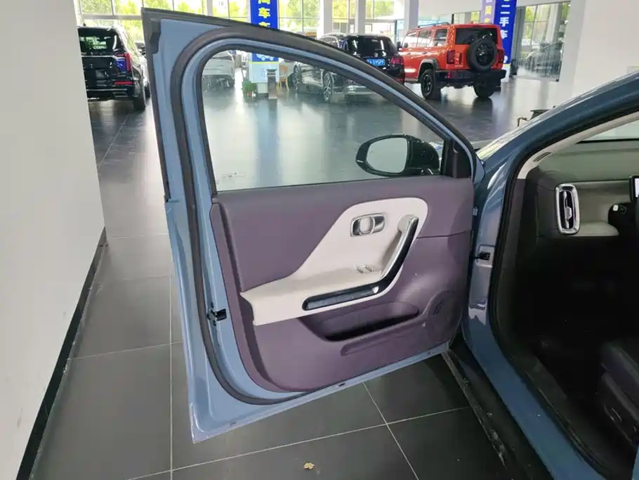 Leapmotor Leapmotor B01 — миниатюра 7