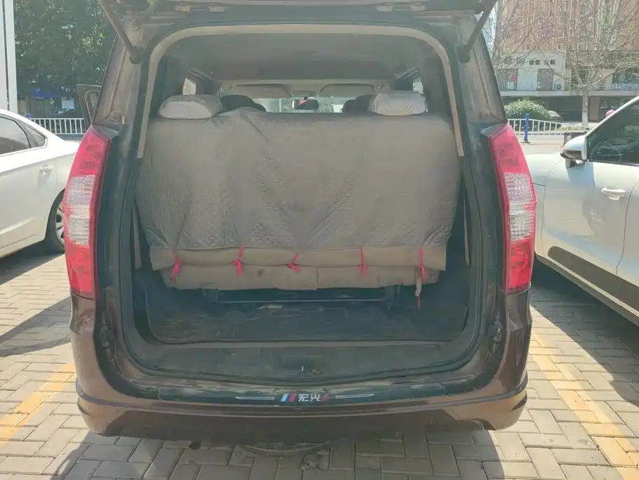 Wuling Hongguang — миниатюра 4