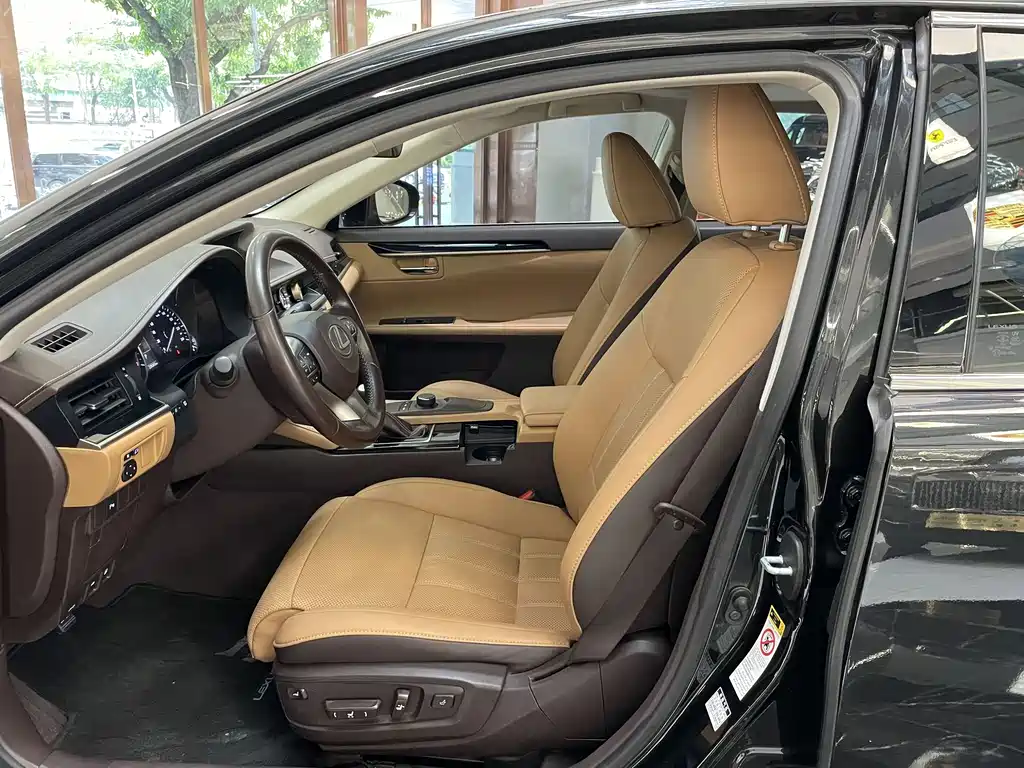 Lexus ES 2015 200 Elite