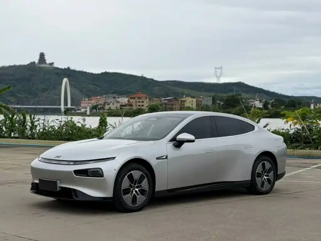 XPeng P7 — миниатюра 3