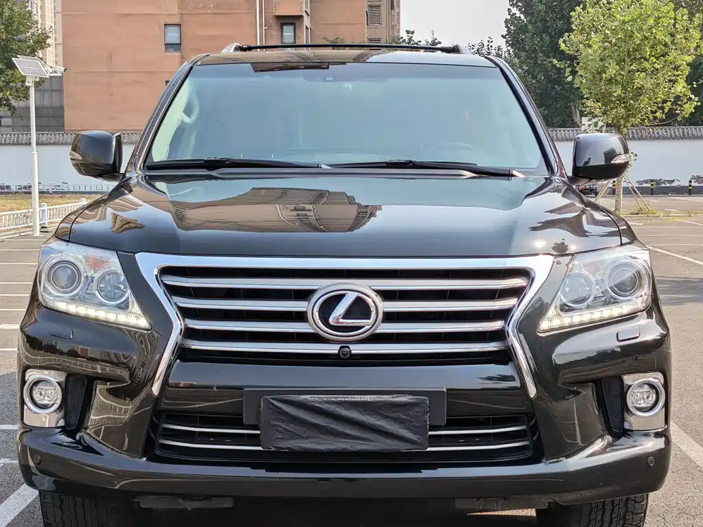 Lexus LX — миниатюра 4
